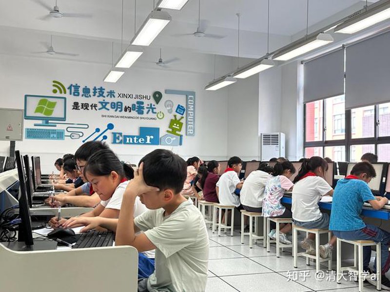 升学咨询：助你开启精彩未来之路